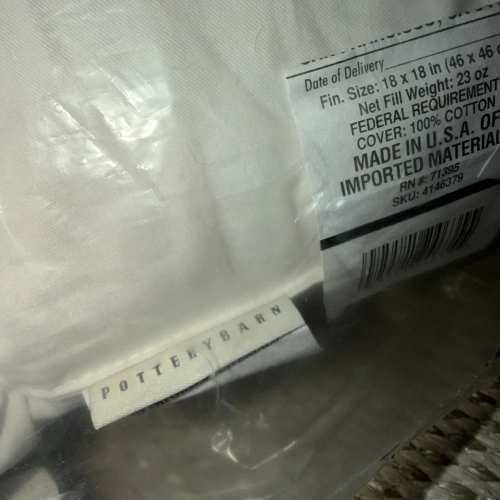 NWT Pottery Barn Down Filled Square Pillow. Insert. 18x18